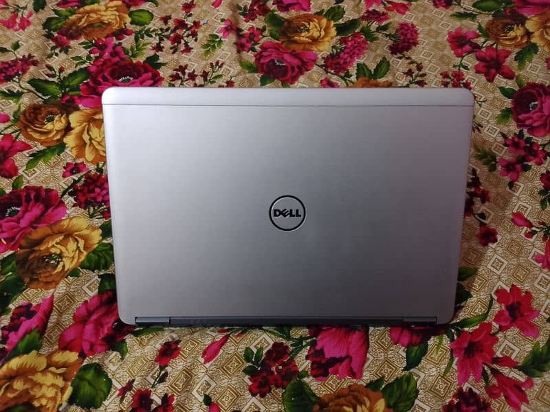 Dell Laptop 0