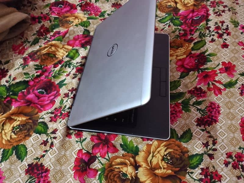 Dell Laptop 1