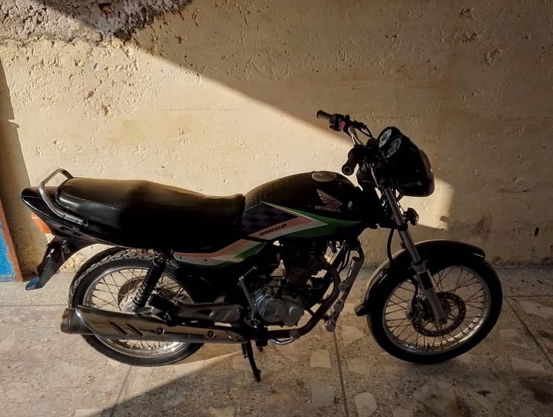 honda 125 delux 2012 model 4