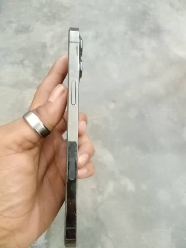 iphone 12 pro max urgent sale 4