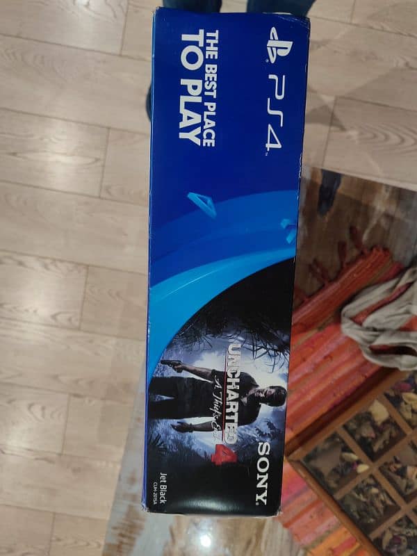 PS4 Slim (500GB) with 2 controllers and 7 Games 4