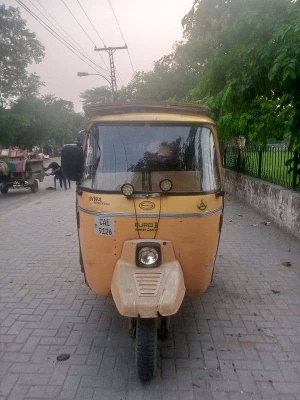 6 seetar Siwa Riksha For Sale in lahore 1