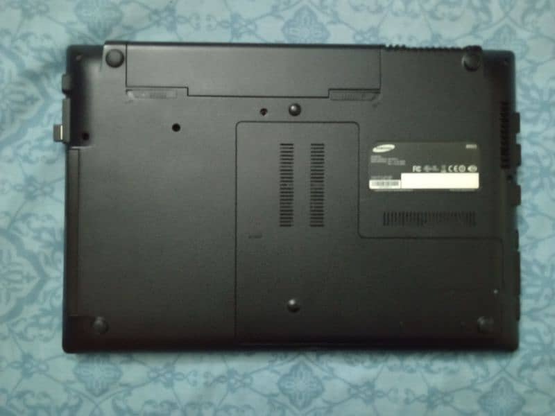 Samsung laptop core i7. 4