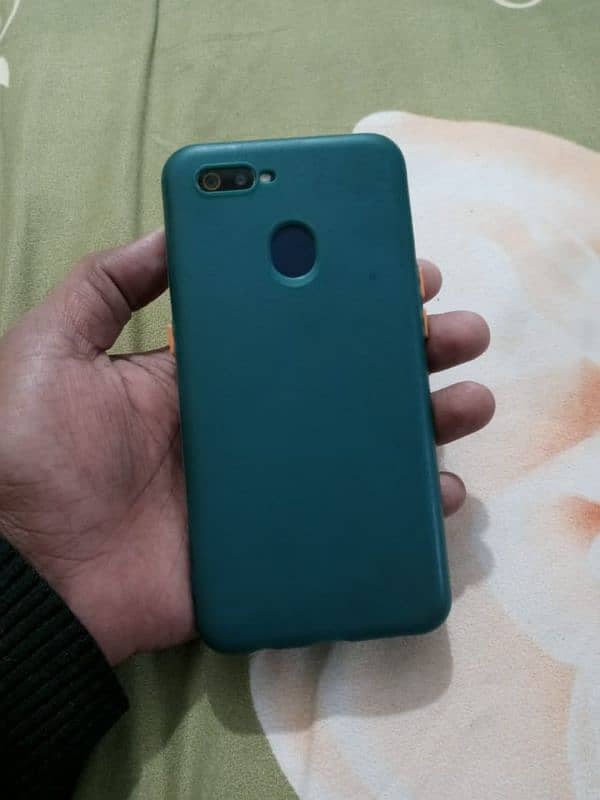 Realme C2 3