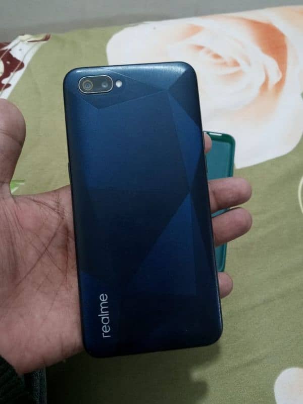 Realme C2 4