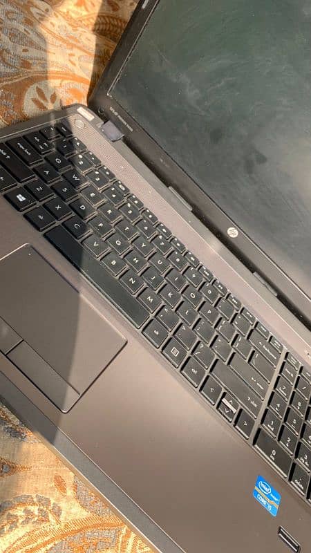 HP laptop core i5 3rd Generation without battery 3