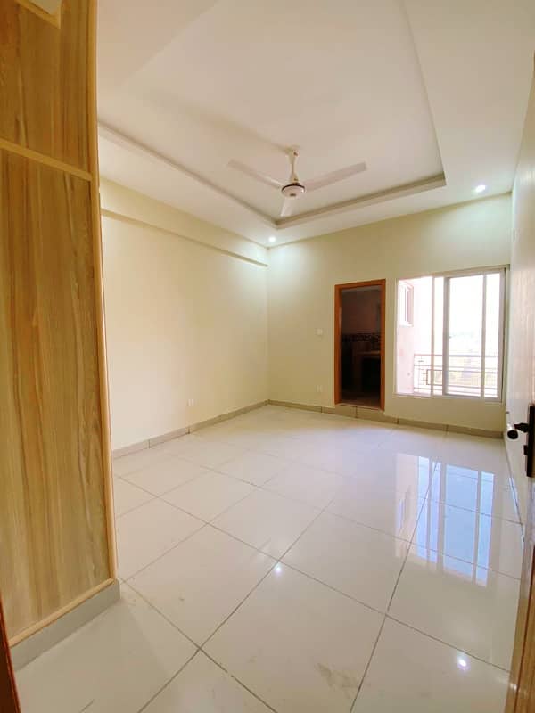 2Bedroom Apprtment Available For Rent Gulberg Green Islamabad 7