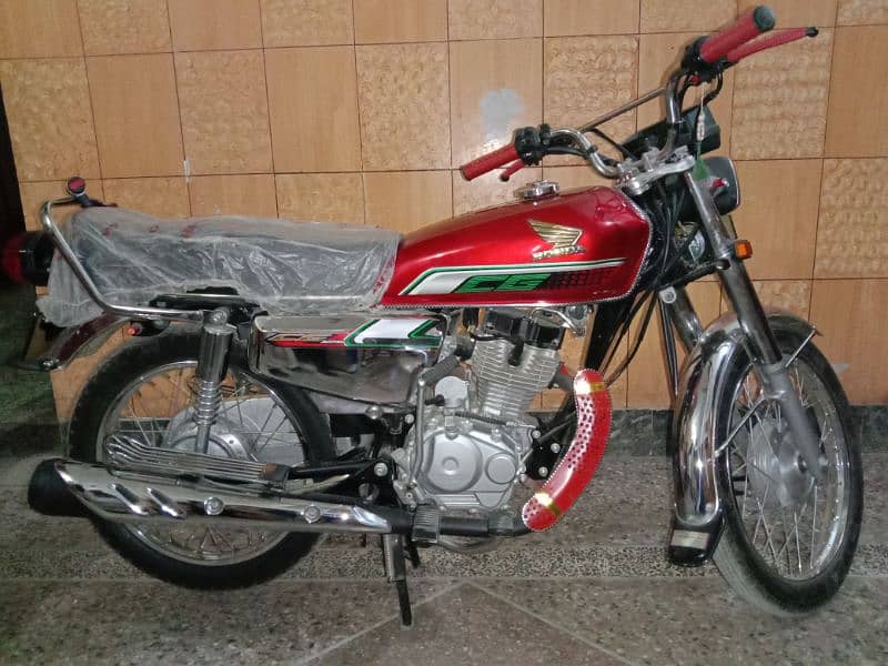 Honda 125 self start brand new condition 0