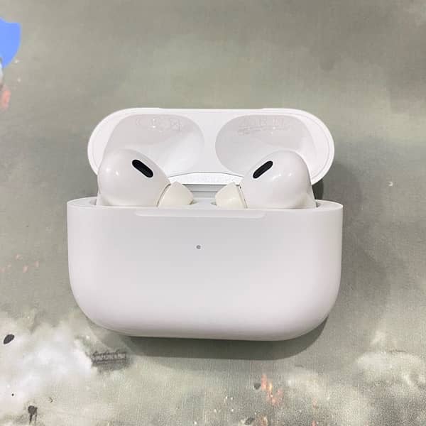 Apple Airpods pro 2nd generation (Type-C) 0