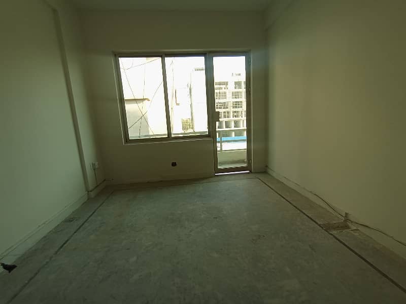 I-8. Markaz commcial office space 900 square apartment available for rent more options available 10