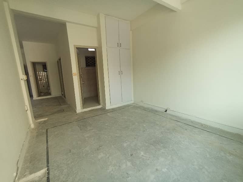 I-8. Markaz commcial office space 900 square apartment available for rent more options available 14