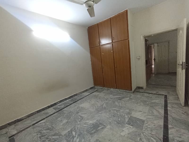 I-8. Markaz commcial office space 900 square apartment available for rent more options available 26