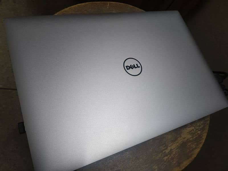 Dell XPS 15 9560, i7 7th, 16GB 512GB 0