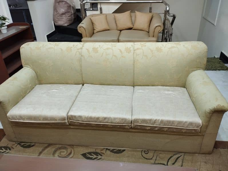 SOFA SET (used) fabric cover.  3 + 1 + 1 0