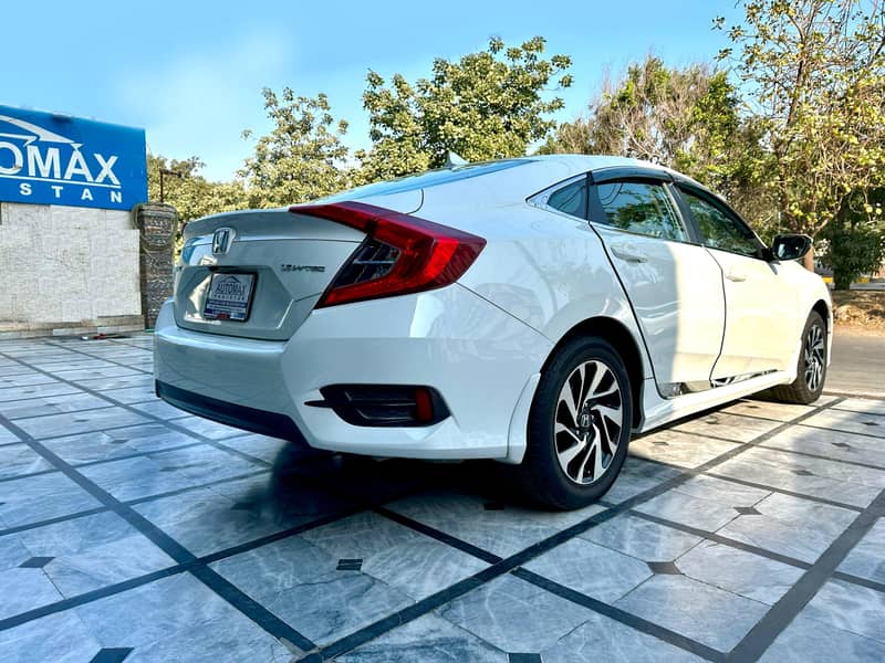 Honda Civic 1.8 i-VTEC CVT  - 2018 6