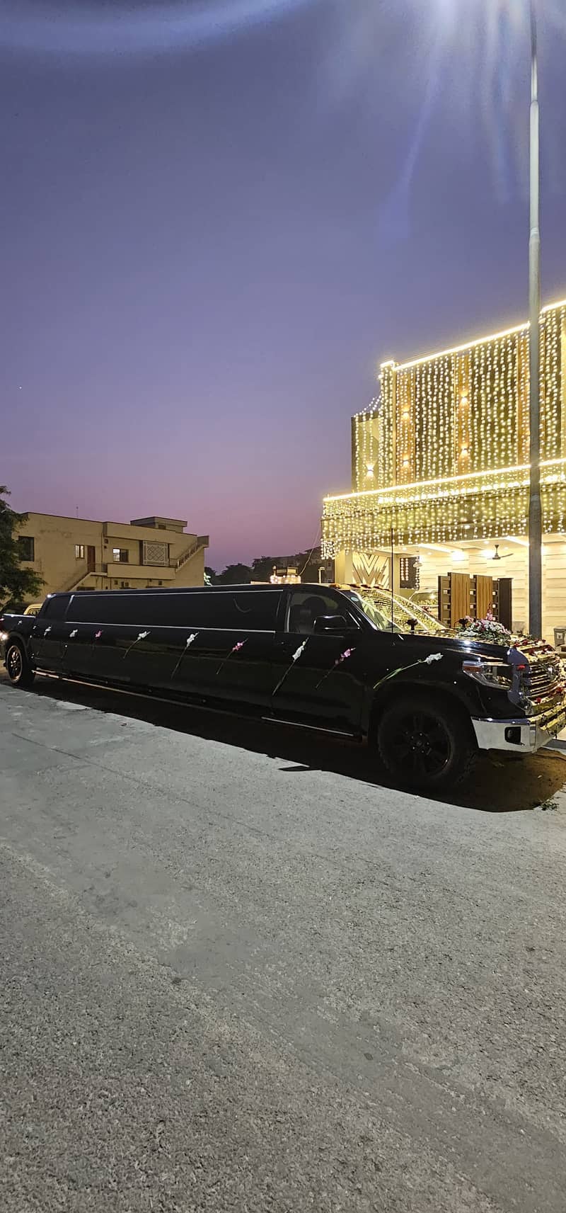 Limousine Cars For Rent Limo Services in Lahore Luxury Cars Rent a Car 8