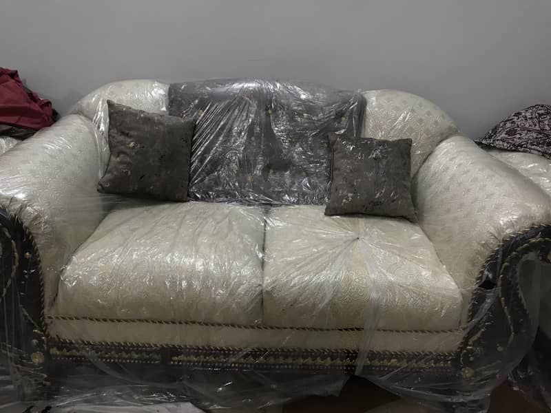 7 seater Luxurious Royal Sofa Set with Turkish Velvet Cushions 6