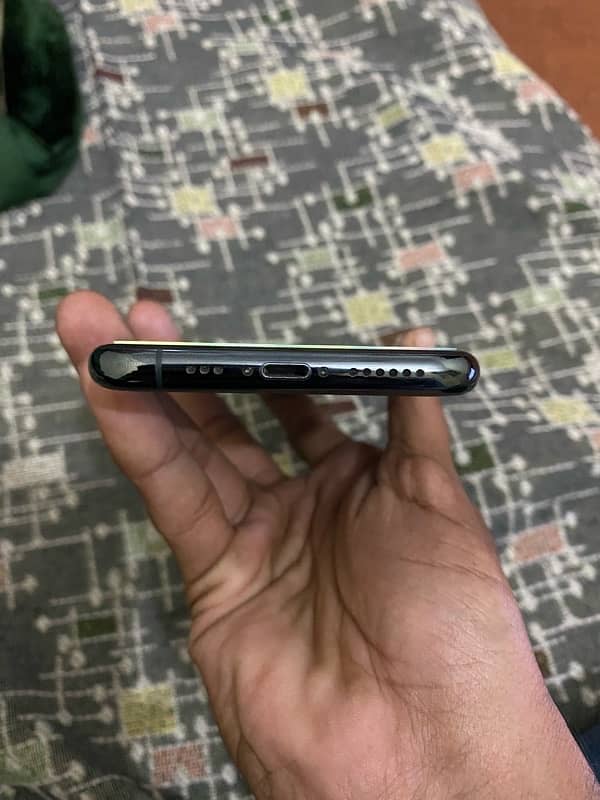 Iphone 11 pro Dual PTA Approved 3