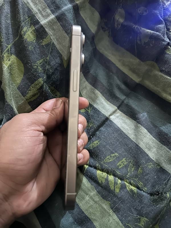 Iphone 15 Pro Max non pta 2