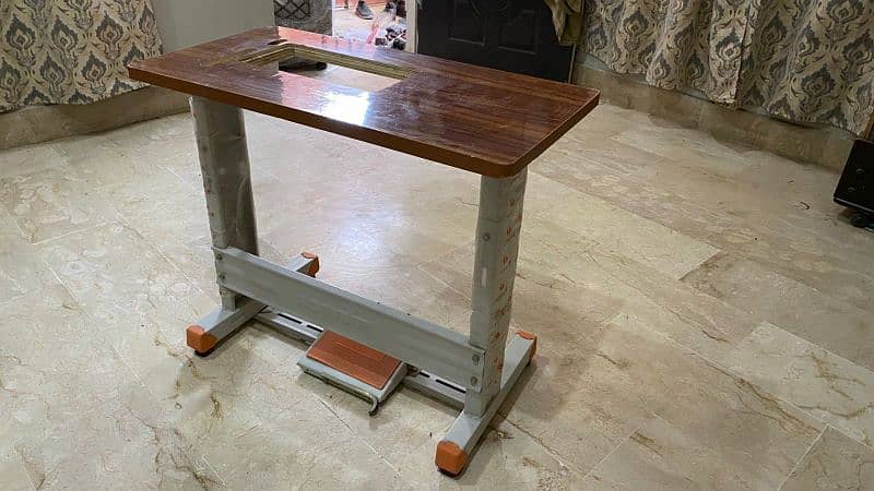 Sewing Machine Table 5