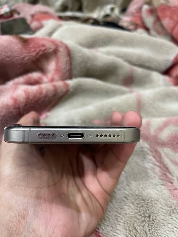 15 pro Max LLA model 256 gb Non PTA for Sale 2