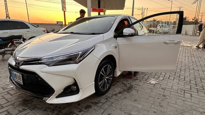 Toyota Corolla Altis 2019 Grande 2