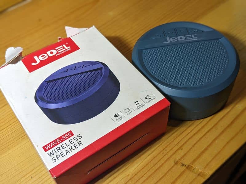 Jedel Korean Bluetooth speaker like jbl audionic faster Anker 2