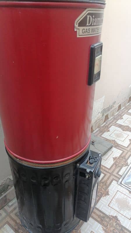 good condition geyser for sell 4