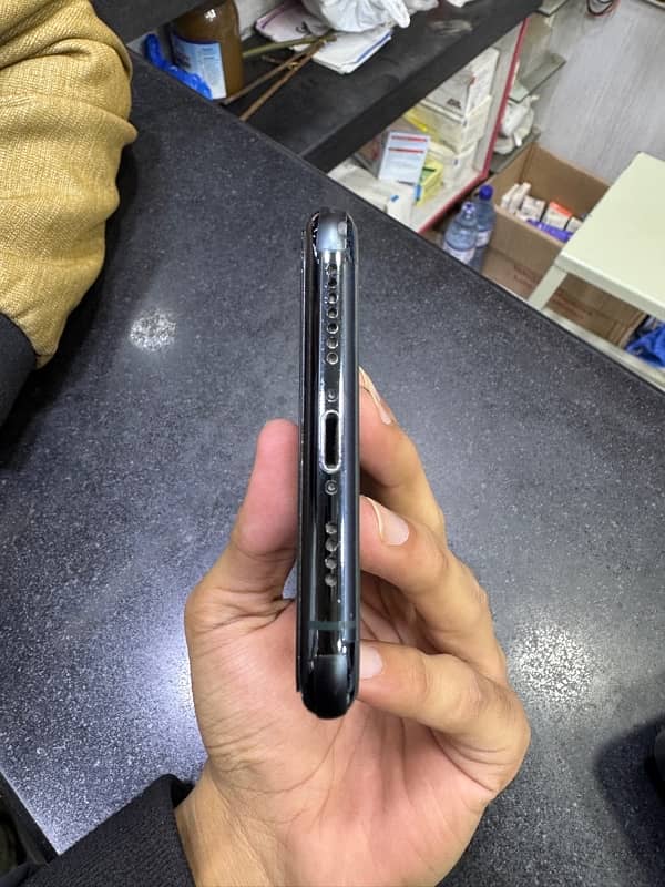 iphone 11 pro max pta approved 256gb 0