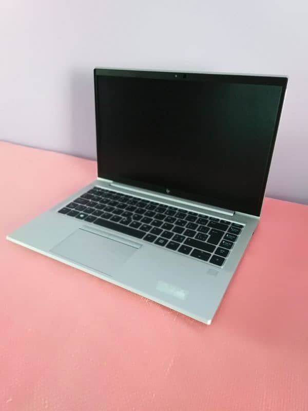 Hp Elite book 830 G6 i5 8th Generation 4