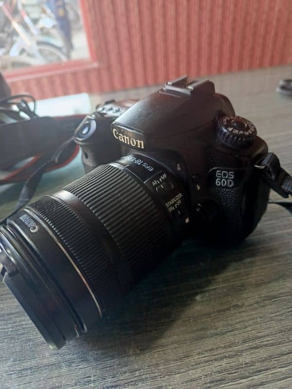 60D canon camera with 18.135 stm lens for sale 0