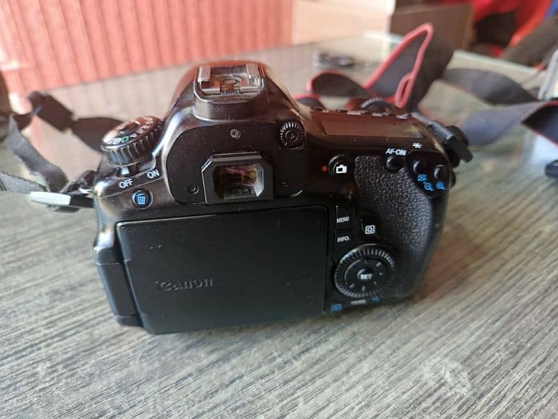 60D canon camera with 18.135 stm lens for sale 2