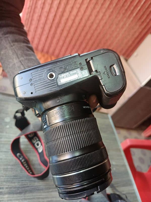 60D canon camera with 18.135 stm lens for sale 3