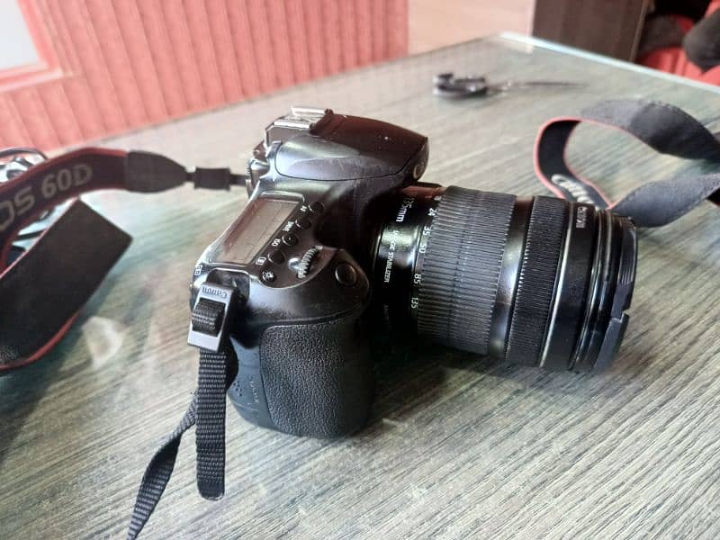 60D canon camera with 18.135 stm lens for sale 7