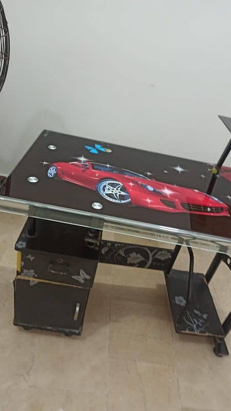 computer table sale urgent ok table ha 5500 rupy 12