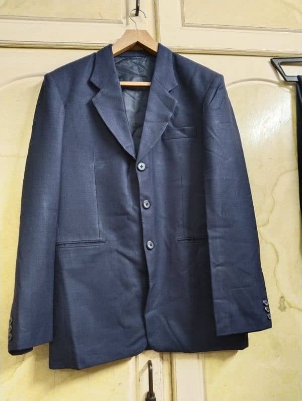 2 pc pent coat in new condition 0