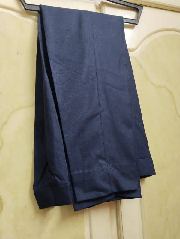 2 pc pent coat in new condition 1