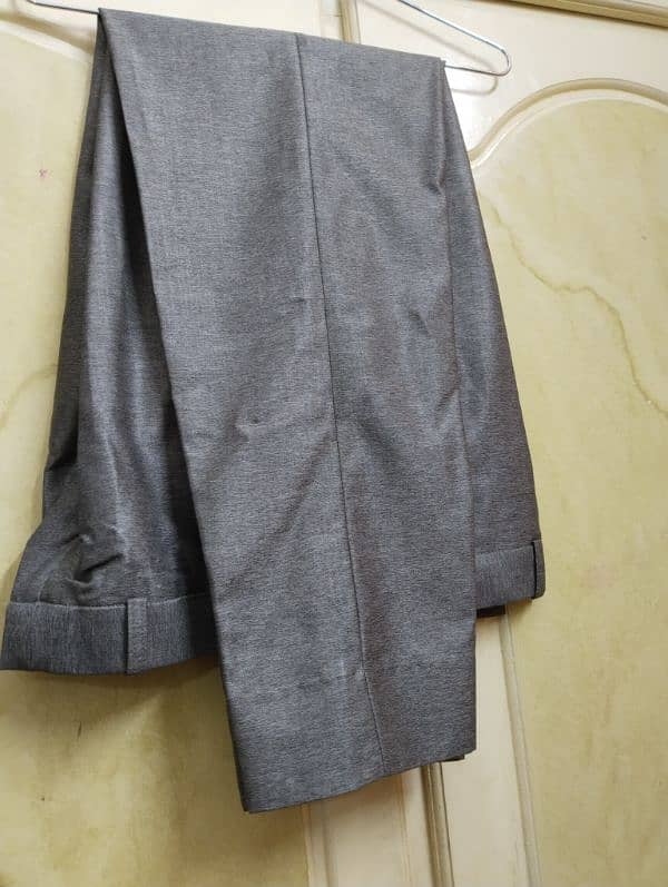 2 pc pent coat in new condition 3