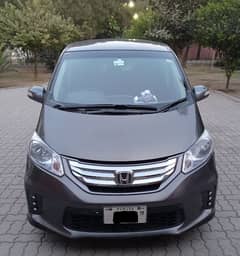 Honda Freed Hybrid