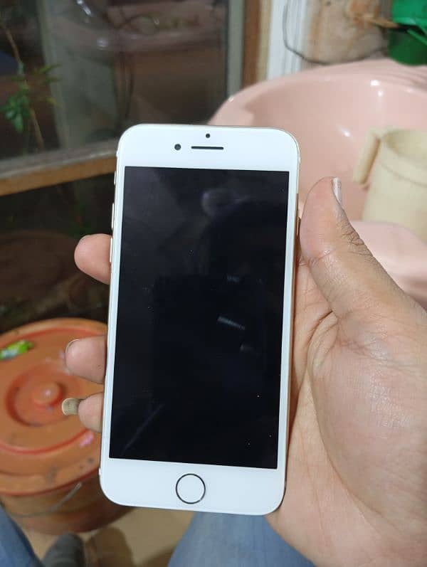 iPhone 7  32gb.   all working 2