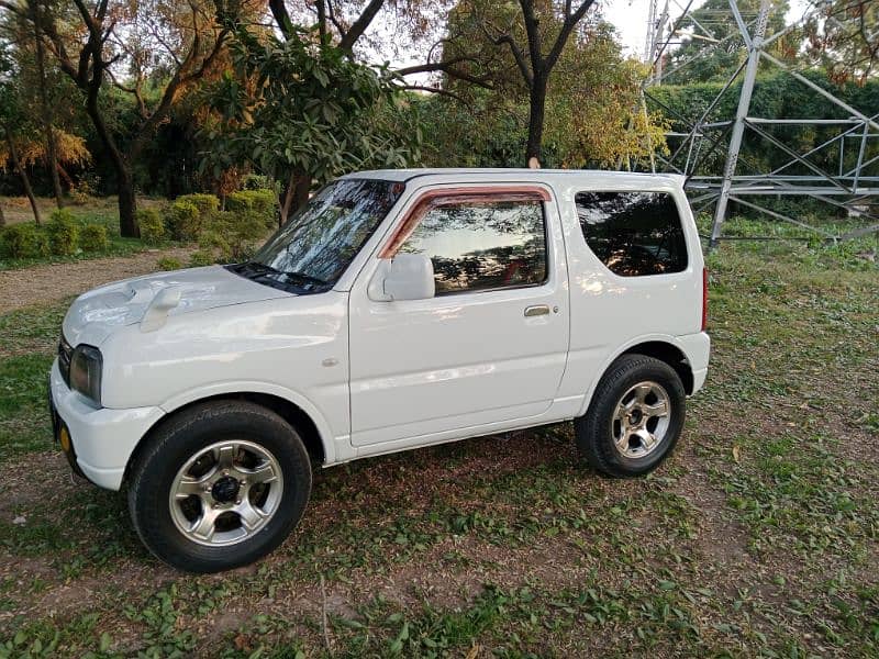 Suzuki Jimny 2014 registered in 2018 1