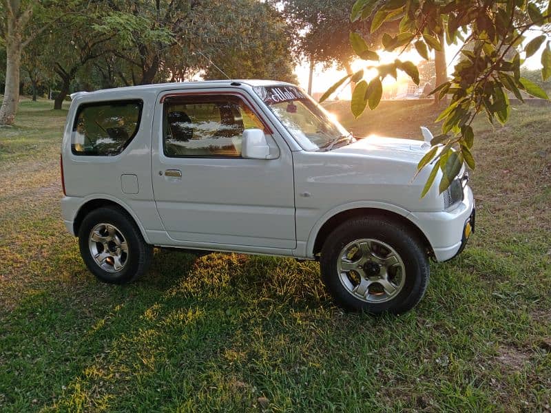 Suzuki Jimny 2014 registered in 2018 2