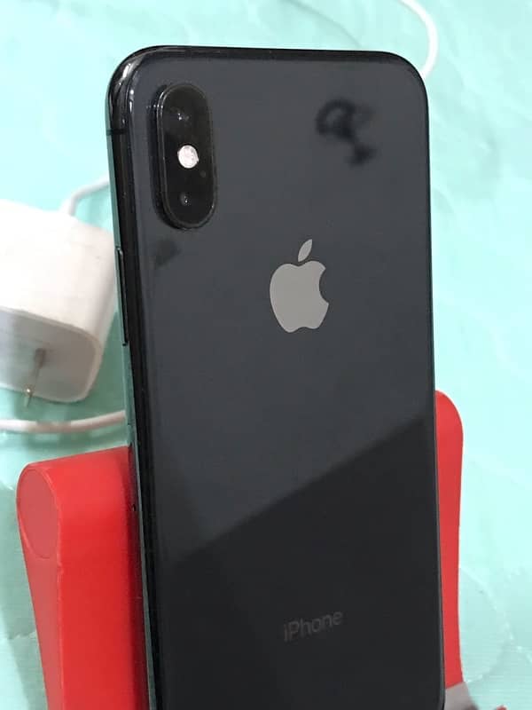 iphone xs 64 gb  non pta  Good condtion 10/9 5