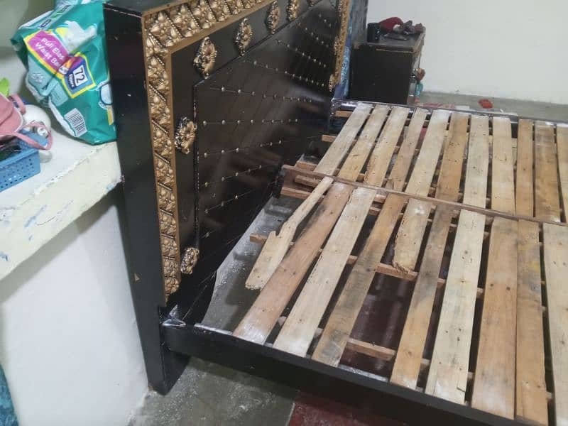 king size bed wooden used 3