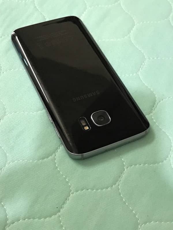 samsung s7  32gb 0