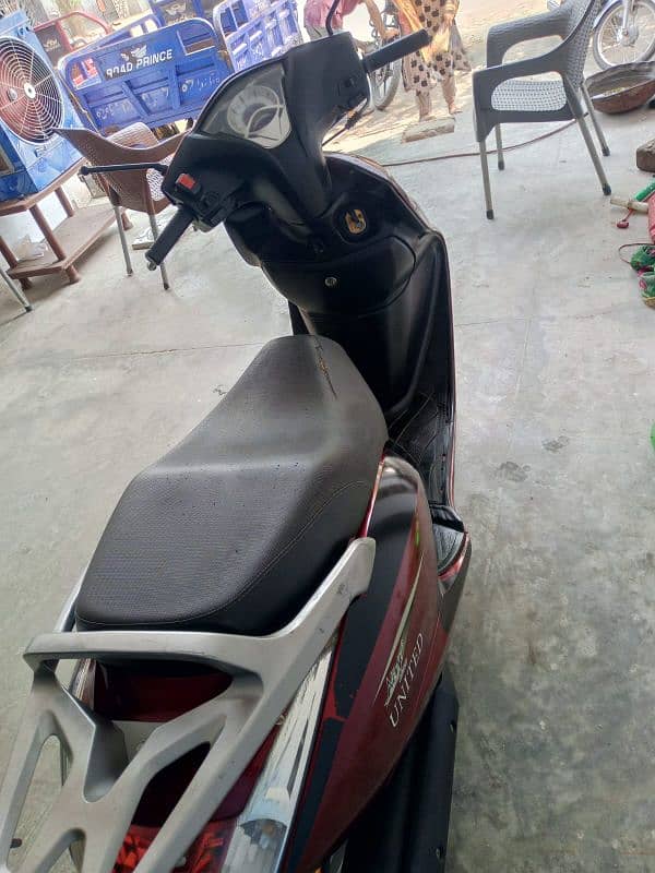 united scooter good condition ha just buy and drive 4