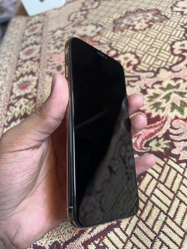 iPhone XS 10 x 9.5 256gb battery health 89 all okay 2