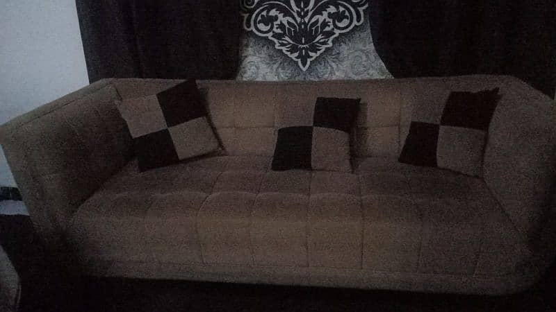 Sofa set and table 0