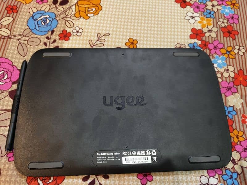 UGEE M908 Graphics Tablet | Slightly Used | All items included 2