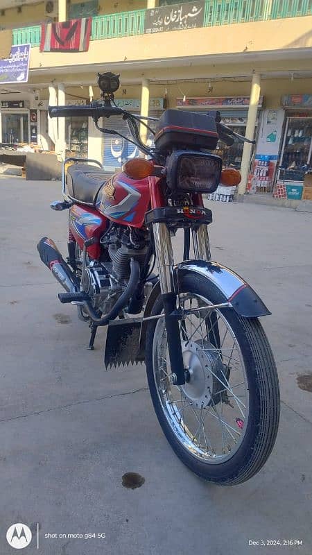 condition like new Honda 125 4